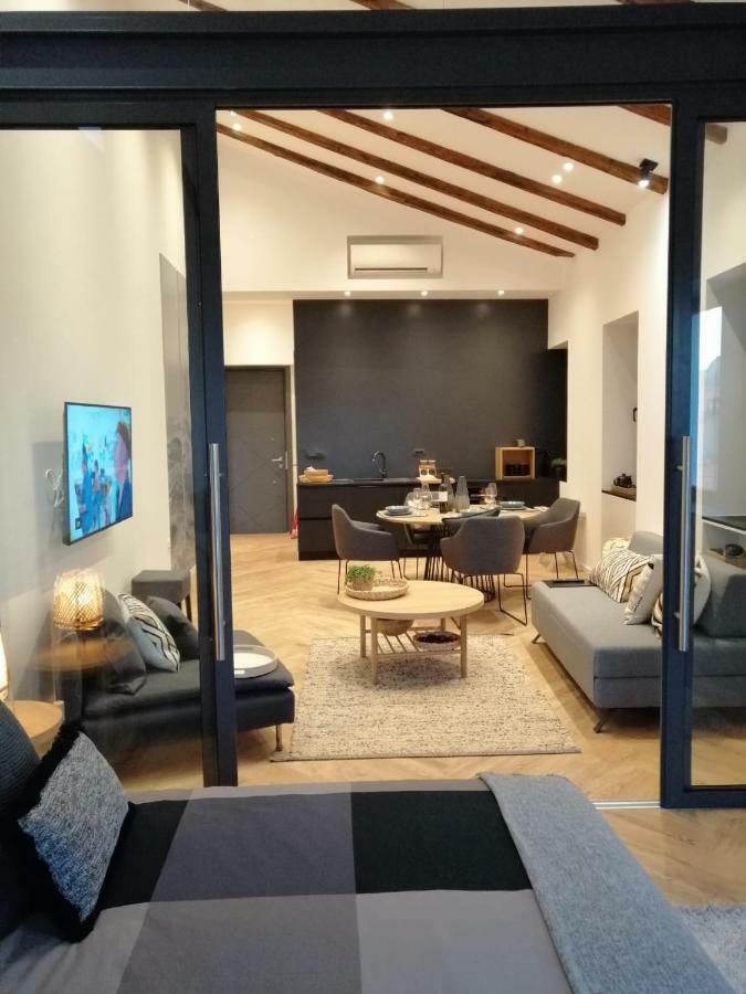 Luxury Apartment Jana With Private Parking Πούλα Εξωτερικό φωτογραφία